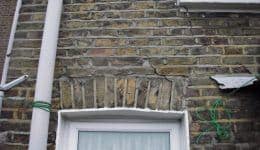 cracks-above-window-due-to-failure of brick arch lintel