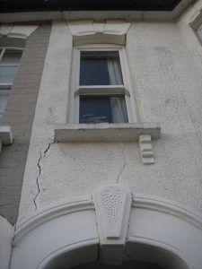 front-elevation-cracking-before-lintel-repair
