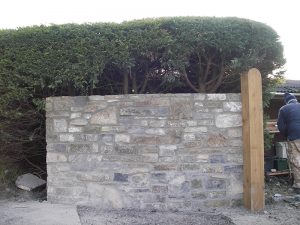 new-stone-wall-and-gate-pillar
